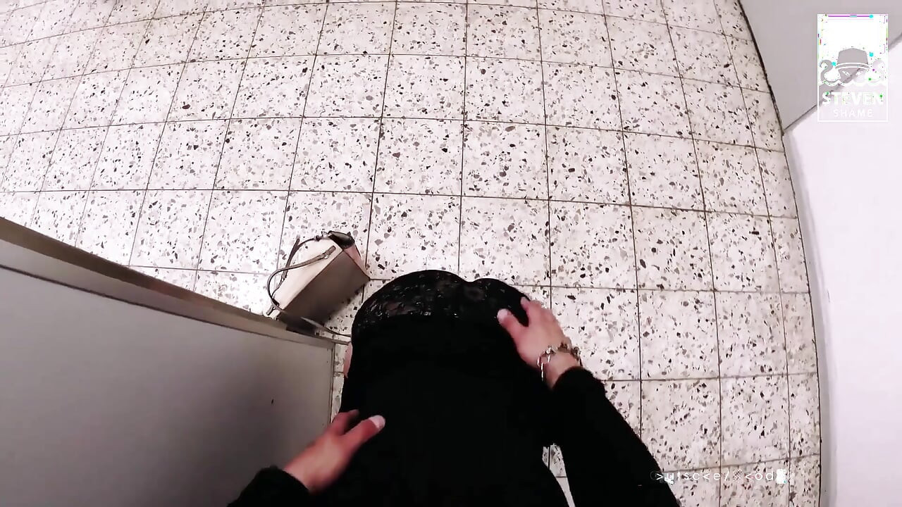 Priscilla cea perversă: matură sexy obraznică savurează o pulă tare! Stevenshame