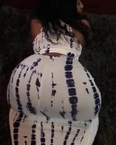 Cherokee d ass slow mo