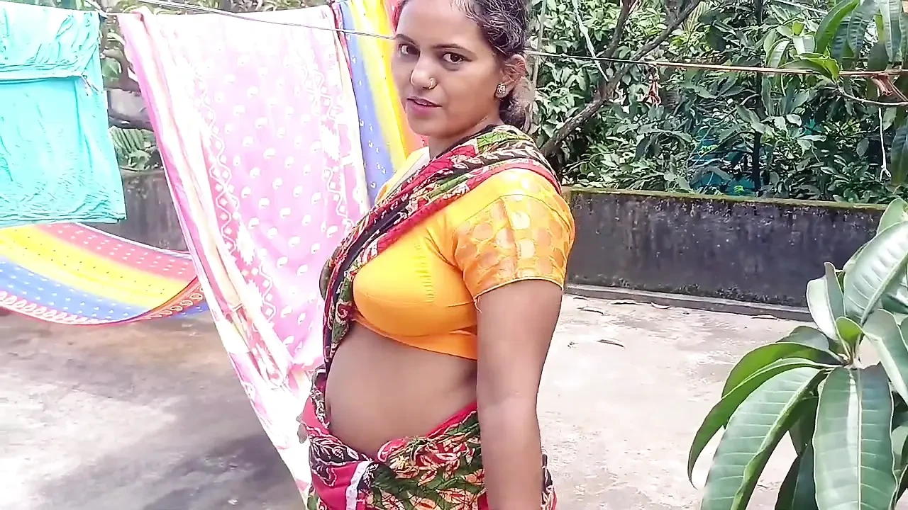 Outdor Video.i Met A Girl In An Auto And Took Her Home To Work At A Beauty Parlor And Fucked Her.