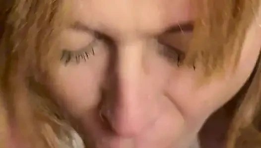Kısa ama şişman yarak oral seks.