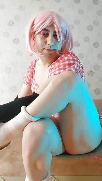 Pinky White Femboy in Bikini With Big Butt