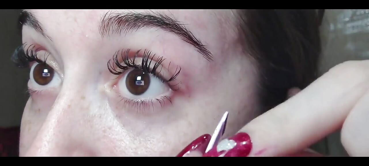 Tweezing My Eyebrows Close up