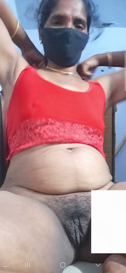 영상 통화에서 보이는 내 보지와 보지 구멍 | 클립 1