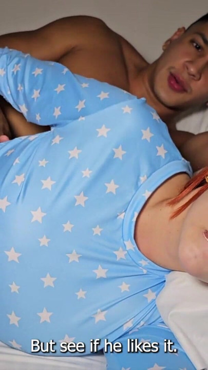 I tell him to just put the tip in and I end up getting fucked raw and with cum in my pussy - Andrea Castro & Max Betancur | Clip 2