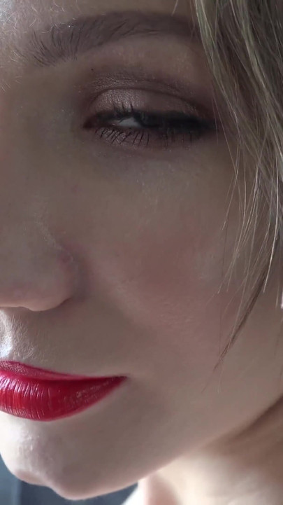 Versuchen sie mich, fühle meine füße auf deinem harten schwanz