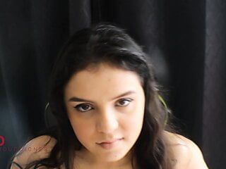 Minha meia-irmã me dá sua buceta pelo meu silêncio - ela é uma modelo de webcam (parte 2) - pornô em espanhol