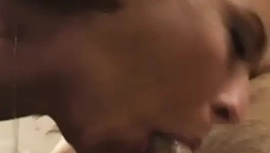 Красивую домохозяйку-свингершу жестко отшпилили