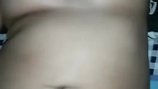 Eva fickt so viel, dass sie sie mit heißer milch badet