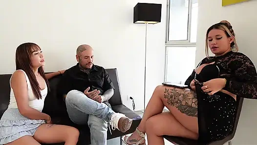 Psikoloji hastamla yatıyorum, ortaya çıktık - Karen Sleent