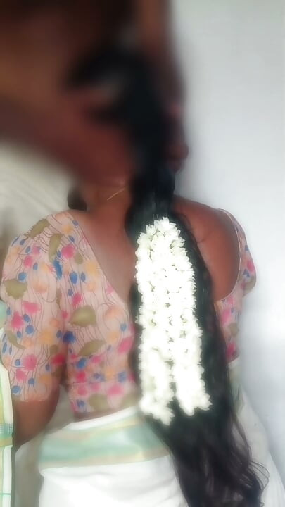 Tamil teyze Divya