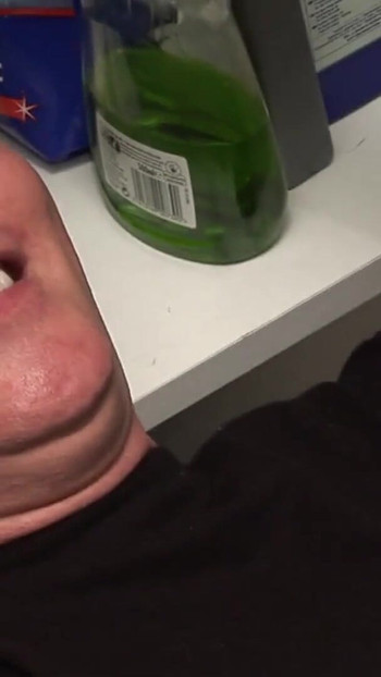 Snažan trenutak iz "Try on haul - gaćice, skidanje tangica"