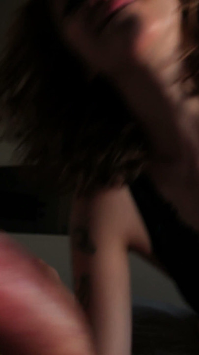 Woke up Feetjob and I Cum on Her Feet