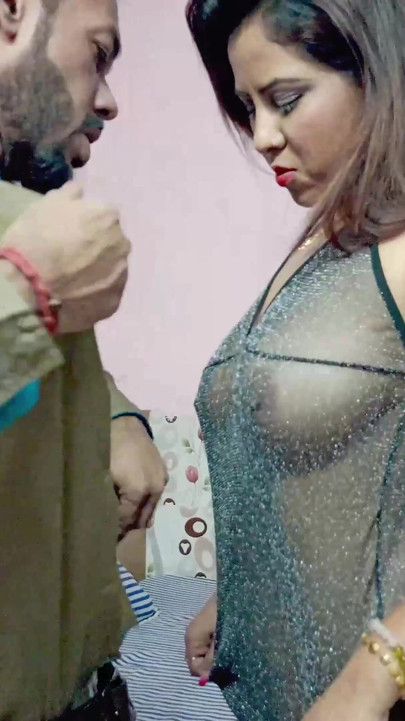 Meet korne aye fan k sath kore sex artist tina nandy