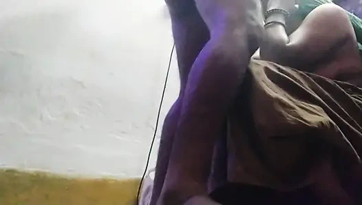 Madharchod Naukrani Ko Malik Ne Choda Gandi Gali Sex Porn Videos