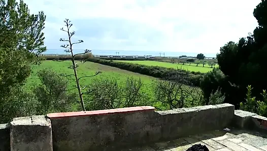 Kayınpederinin götü dışarıda sikiliyor
