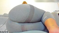Big Bubble Butt In A Yoga Pants
