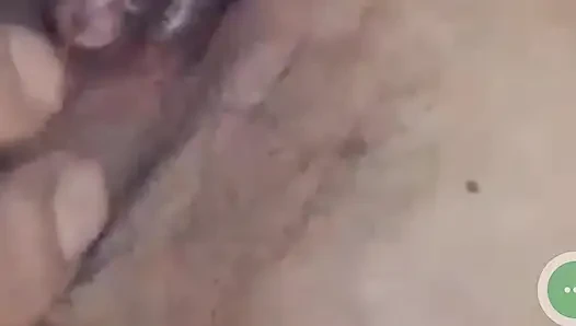 Close up memainkan memeknya yang basah