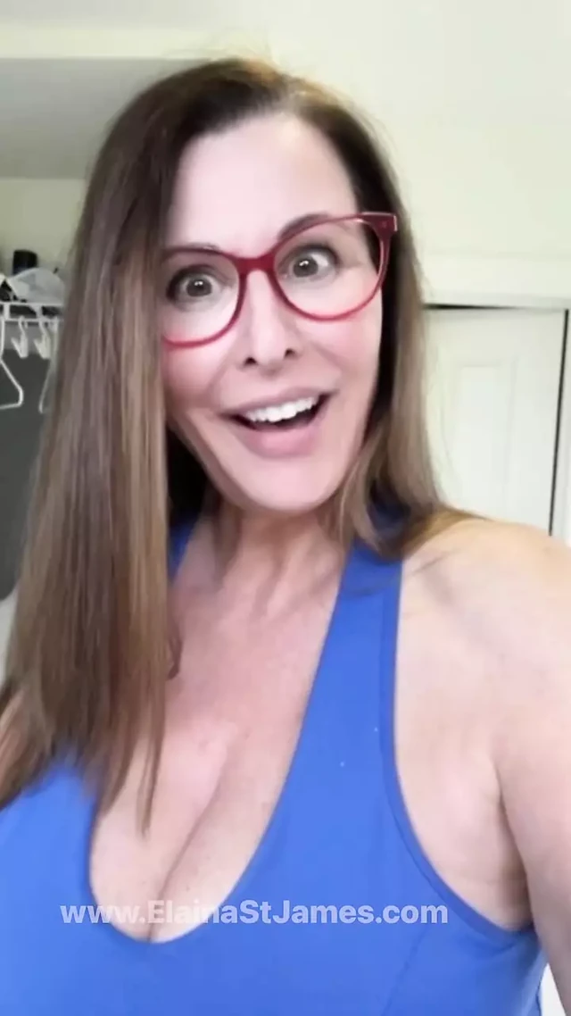 Aunt Surprise Visit - Your Uncles Not Here