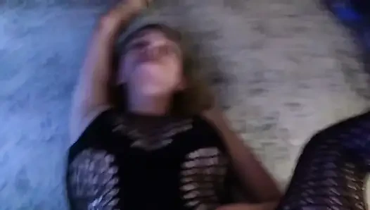 В видео от первого лица, она обожает ее тугую киску отдолбили!