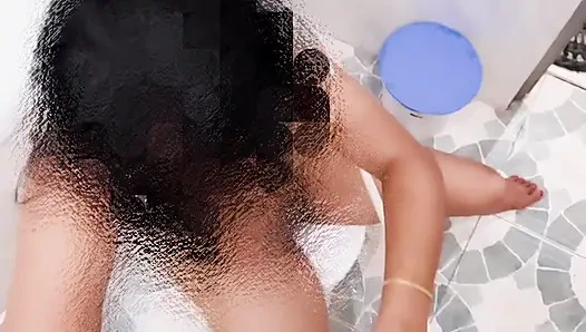 Kesenangan kamar mandi