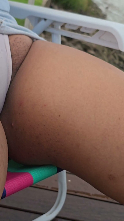 Feeling the breeze on my legs | Clip 1