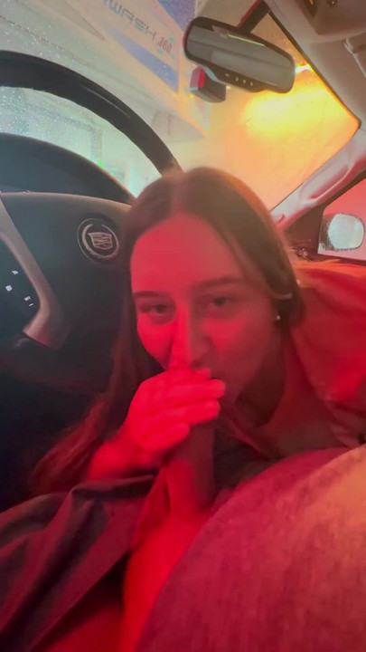 Must-see moment from "Car wash took too long so I sucked his cock till he finished"
