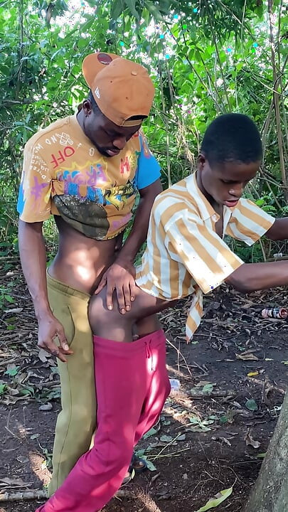Under a Mango Tree I Fucked Twink Black Ass