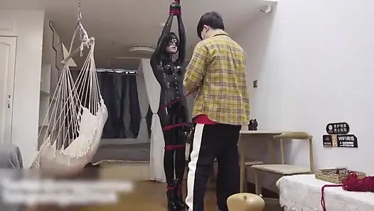 Mz11-baju lateks menahan dan mencambuk