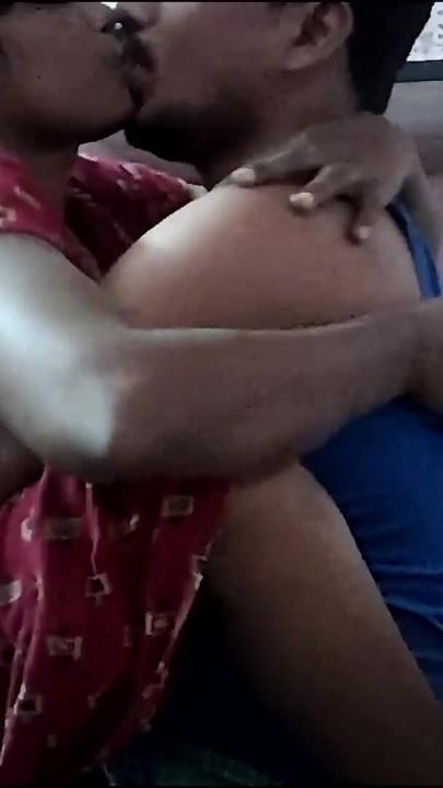 Epski trenutak iz filma "Indijska žena tako vruća seksi ljubi guzicu"