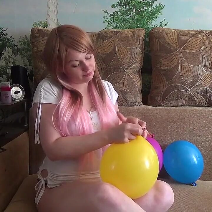 I Am Blowing 10 Different Color Balloons!