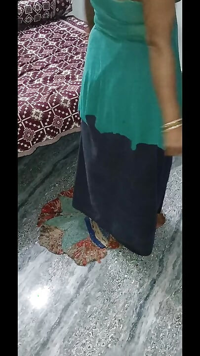 Sex big tits woki bhabhi ko pani magan ke vahne fucked diya