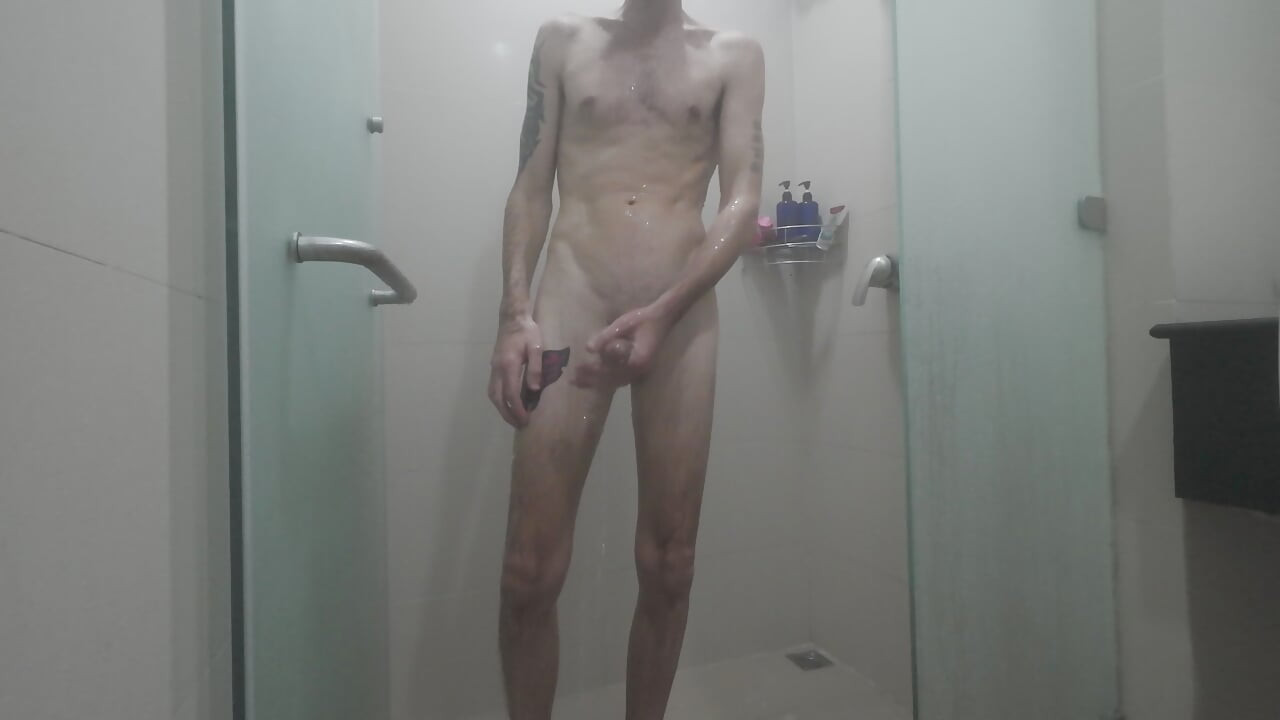 Looking For A Good Boy To Join Me In The Shower