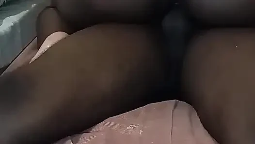 Pacarku yang hot ngentot kontolku gaya cowgirl