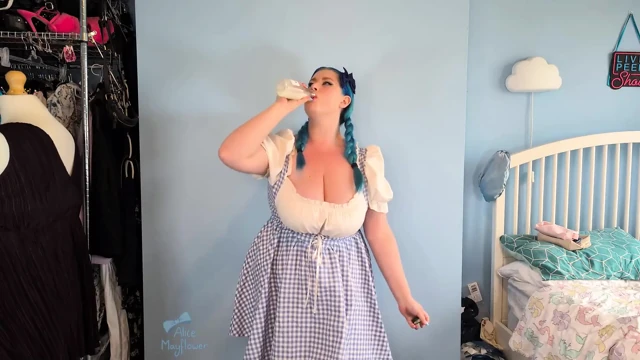 Turning Into a Hucow & Begging for Cum - Solo Girl