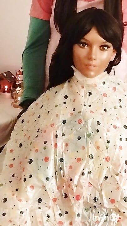 Búp bê tình dục gỗ mun Nikki phiên làm mẫu mũi ngắn đầy màu sắc