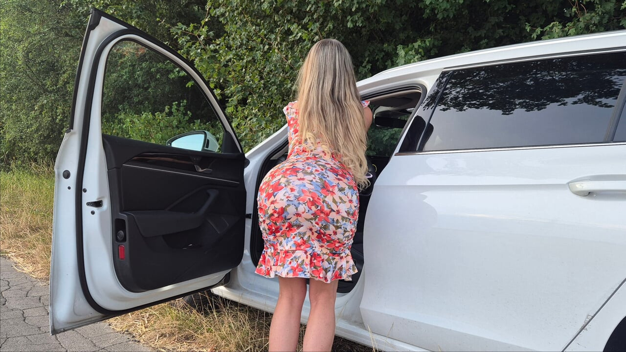 Married girl picked up by car for cheating and fucked hard in the big ass in the back seat
