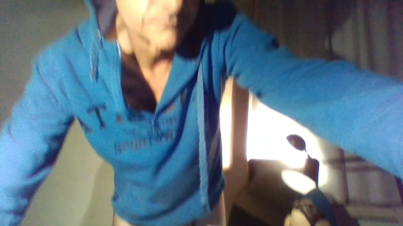 Eu, în chiloți și bretele