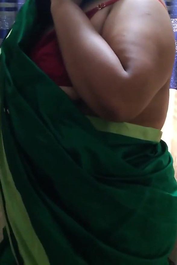 55 Year Old Indonesian Sexy Stepaunty Talking on the Phone When a Guy Fucked Her & Cums a Lot