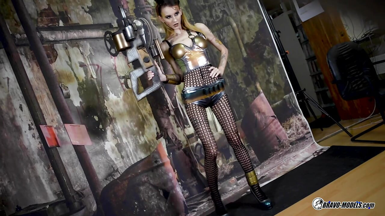 Adelle Unicorn - Cosplay VR Content Backstages