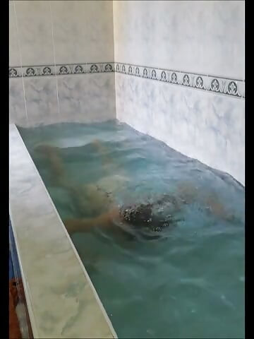 باندار سیسی رویای انعطاف‌پذیری دیوانه‌وارش اینه که محکم گاییده بشه