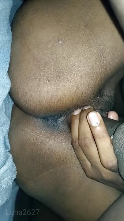 Hot Delhi college girl fucked boyfriend in girl hostel