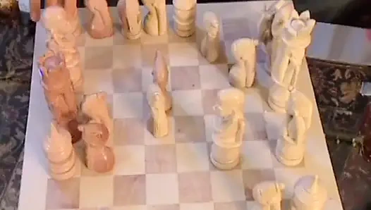 Европейская тинка принимает два члена