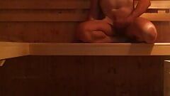 Wichsen in der sauna