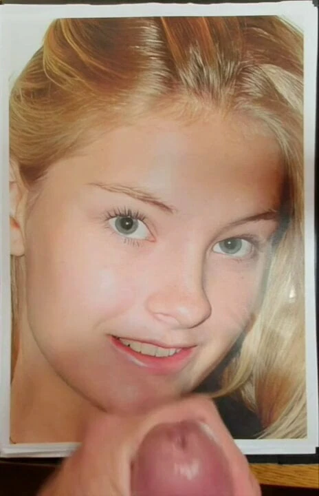 Cum tribute for Molly