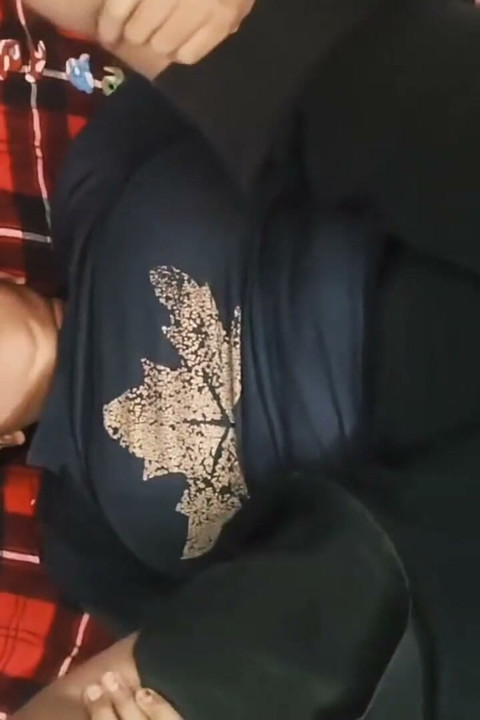 第387季. 性感人妻在舔舐后在厨房做爱