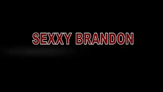 Sexxy Brandon: bir arkadaşının evinde sikiş: bölüm