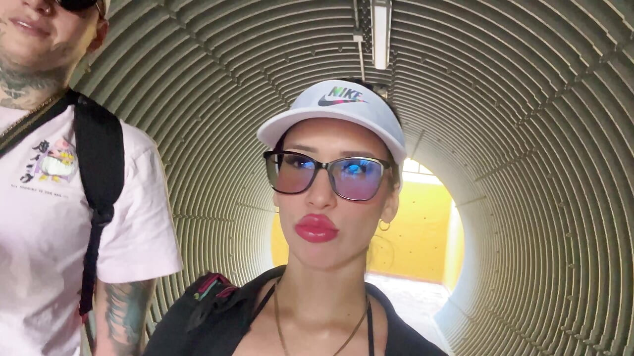 Bumanguesa Katti blake fucks in the middle of panachi park, for a big cock