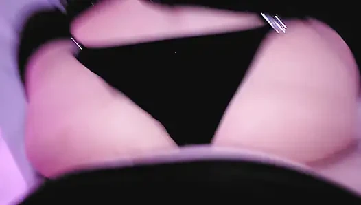 Eva latex si tante seksi lagi asik nyepong kontol besar fetish kontol besar