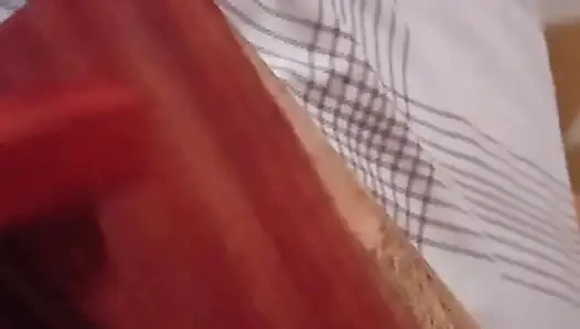 Ben şarkı söylerken yarak yükseltiyor