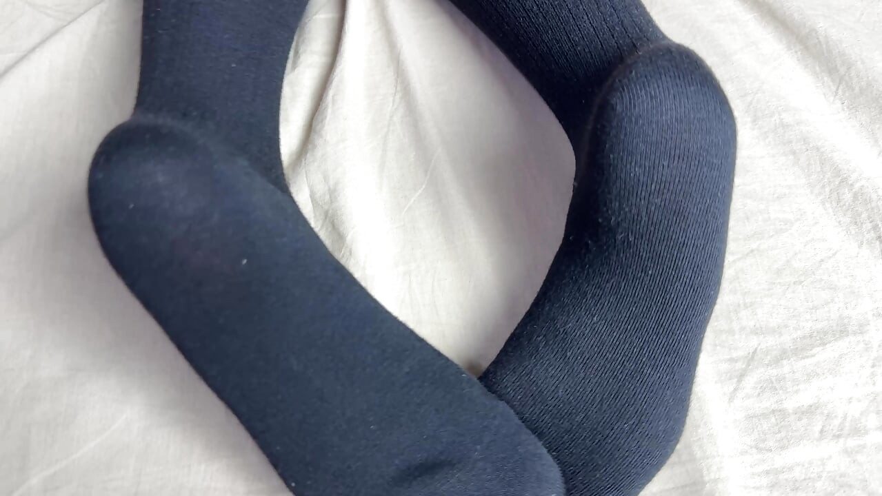 Solo girlfriend with rubber dick toy